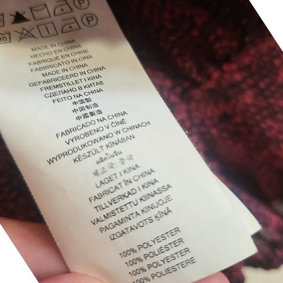 🌿-Michael Kors Small Burgundy Snakeskin Blouse Gold Hardware Keyhole Bodice - Picture 10 of 15